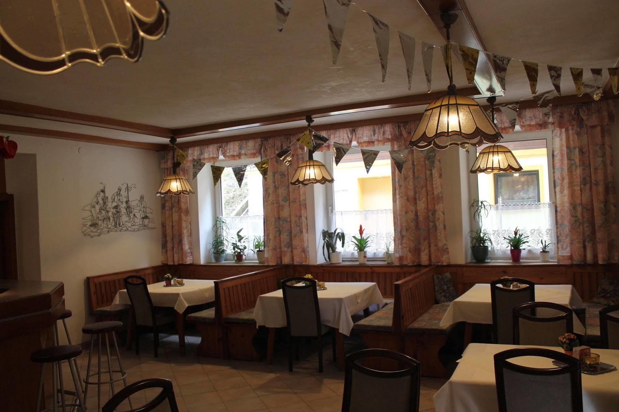 Waldhof Hotel Villach Exterior photo